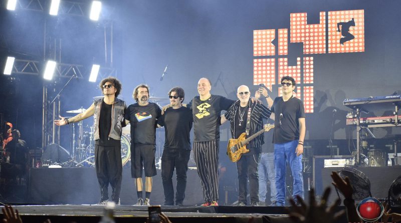 Segundo dia de Festival Piripiri Humor e Arte valoriza todos os gosto musicais e faixa etária.